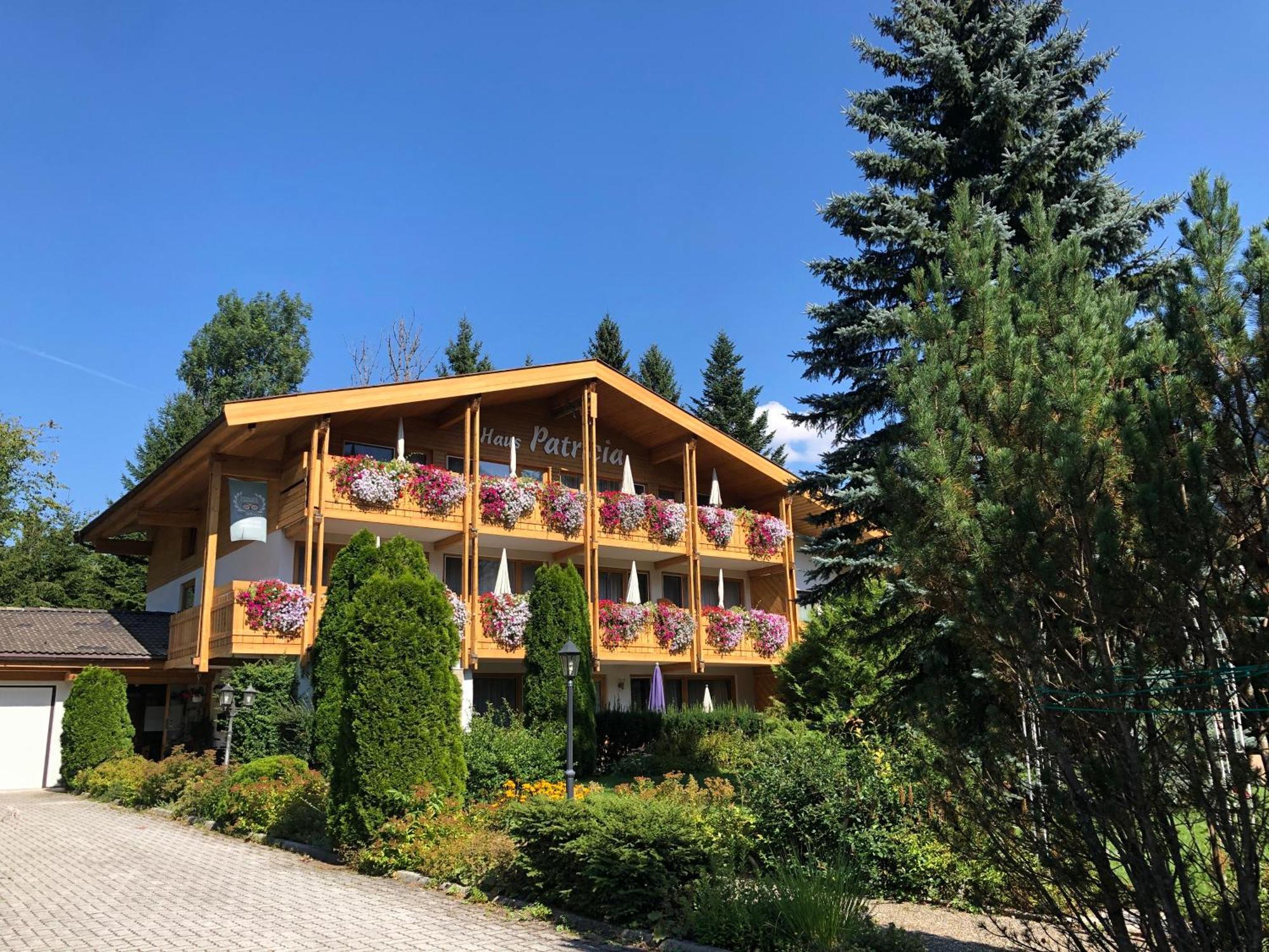 Haus Patricia Hotel Lofer Exterior photo