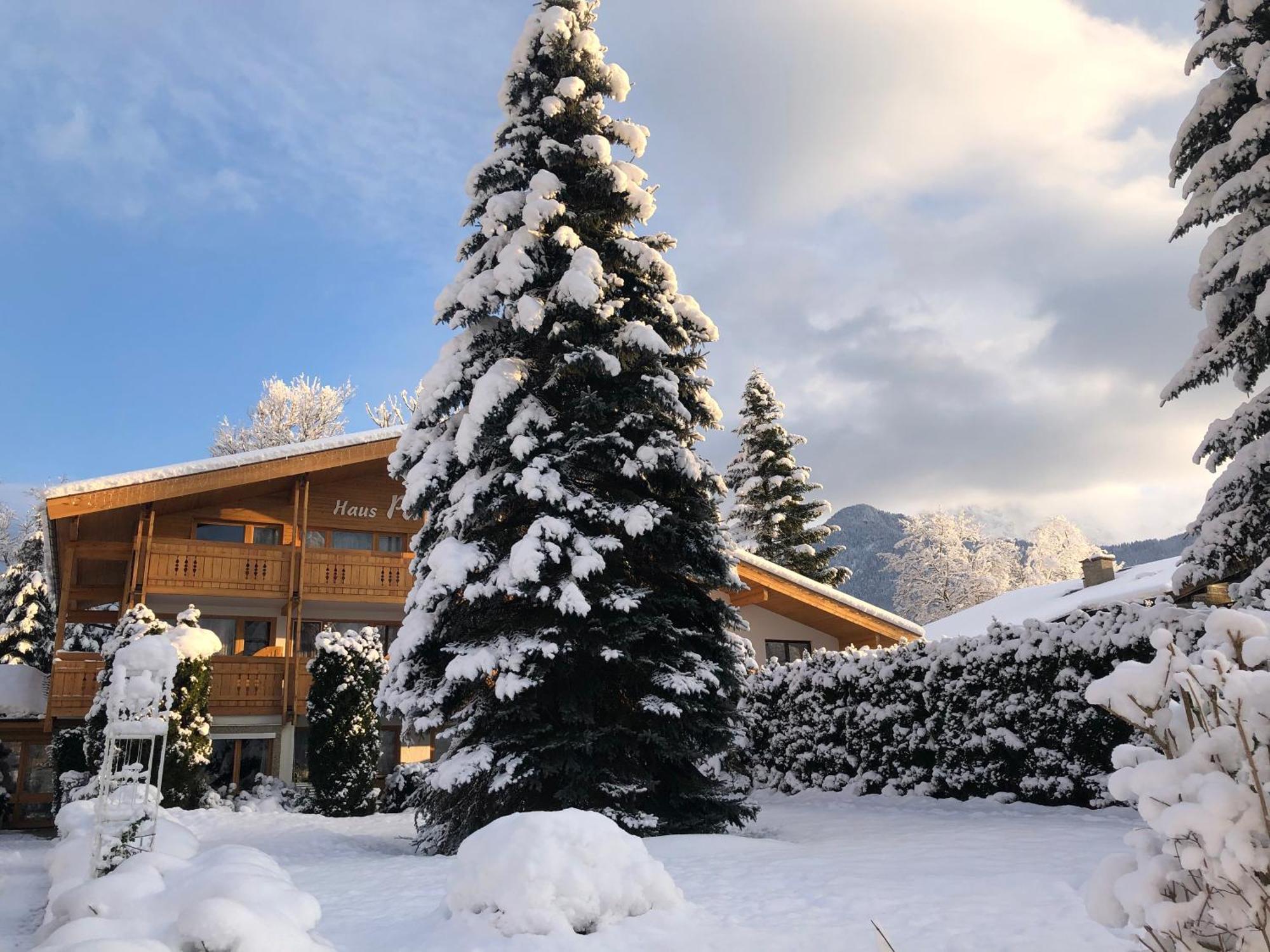 Haus Patricia Hotel Lofer Exterior photo