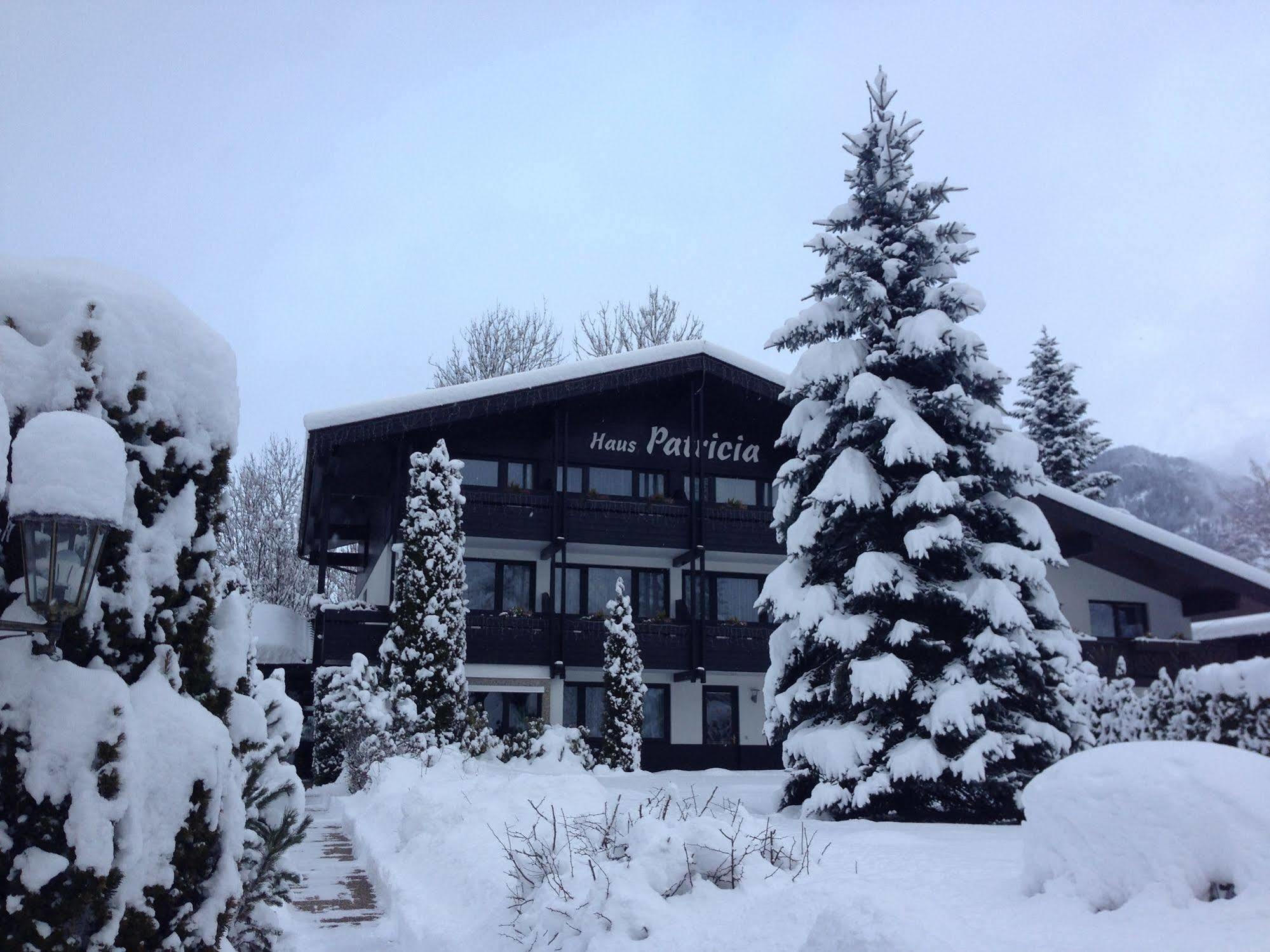 Haus Patricia Hotel Lofer Exterior photo